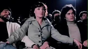 Scene de viol au cinema video Sexe cinéma avec filles chaudes