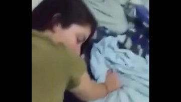 Teen levrette baisée beau-père pendant sommeil Meiilleur film de baisse pendant le sommeil